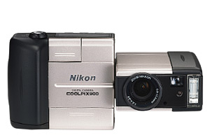 Nikon Coolpix 900 Digital Camera picture